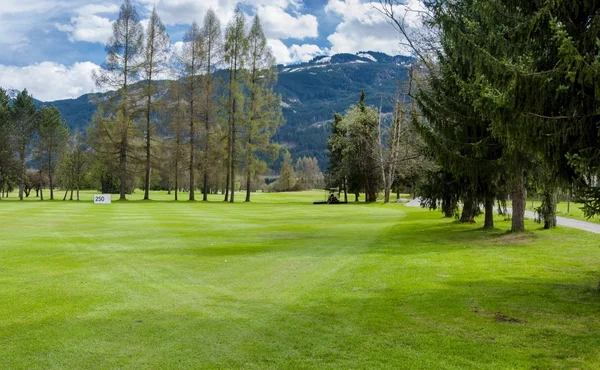 Campo da golf in montagna — Foto Stock