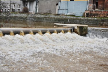 Weir Nehri üzerinde