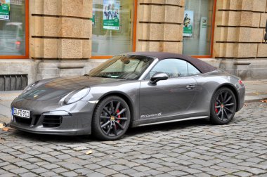 Porsche 911 Carrera 4S