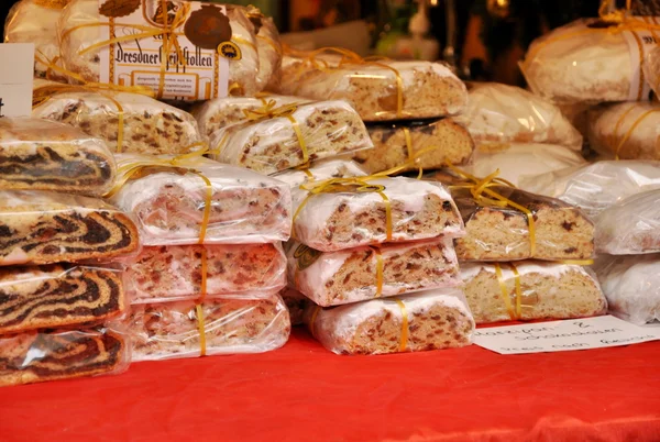 Julemarkeder i Dresden – stockfoto