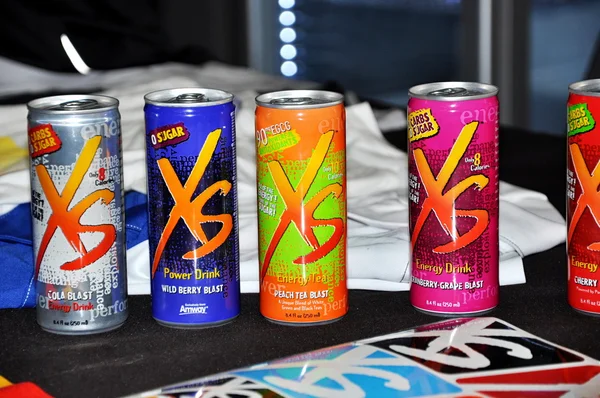 Xs bebidas energéticas — Fotografia de Stock