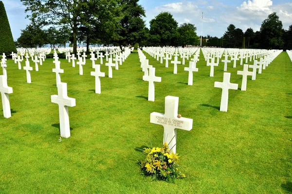 Kriegsfriedhof in der Normandie — Stockfoto