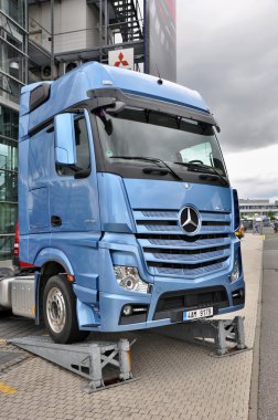 Mercedes-Benz