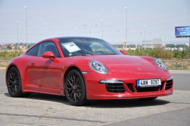 Red Porsche 911 Carrera 4 GTS