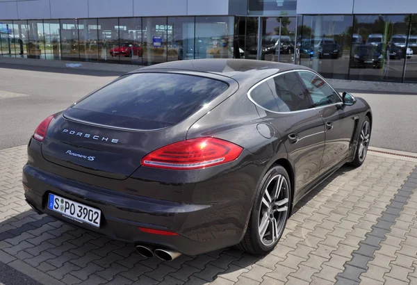 Porsche Panamera — Zdjęcie stockowe