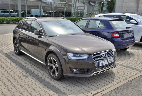 Audi A4 quattro allroad — Zdjęcie stockowe