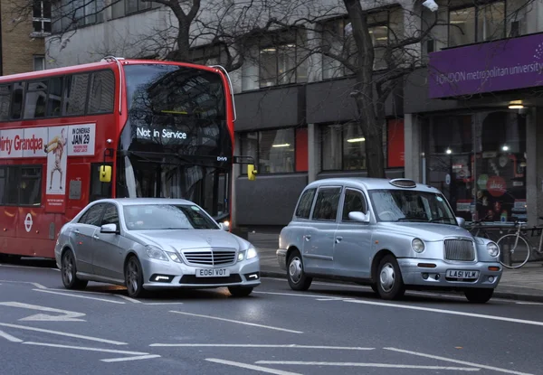 通りにロンドンの交通 — ストック写真