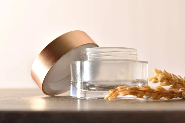 Open Glazen Pot Voor Leeg Gezicht Body Cream Met Gouden — Stockfoto