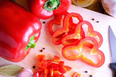 Kırmızı biber üstten görünüm pişirilmeli hazır