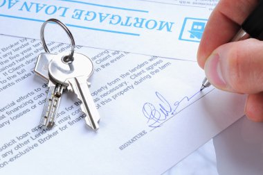 İstemci bir ipotek kredi anlaşması imzalama