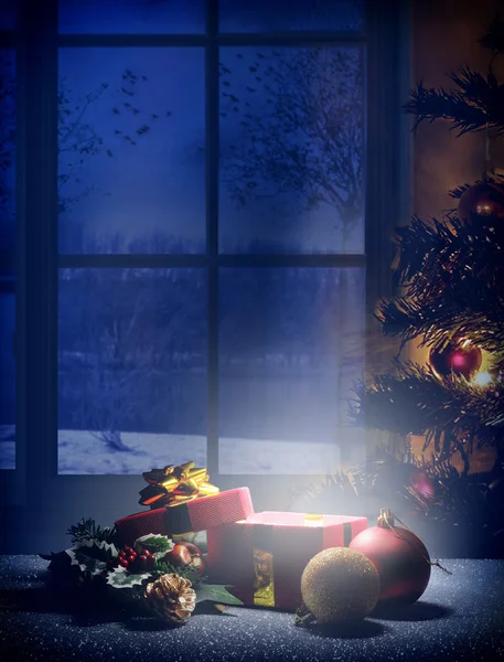 Composición vertical Noche de Navidad con tonalidad azulada frente de ensueño — Foto de Stock