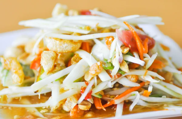 Spicy salad ,Thai salad with crispy pork — Stock Photo, Image