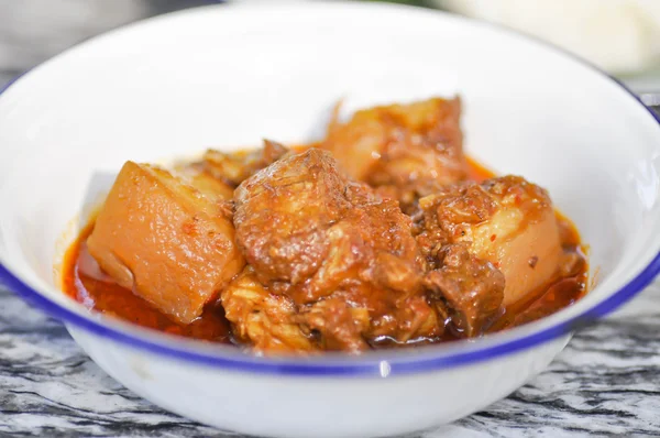 Northern Thai style pork curry with garlic or  pork stew — Stock Photo, Image
