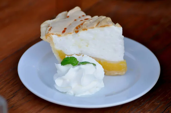 Lemon Cake Lemon Tart Lemon Meringue Cake Lemon Meringue Tart — Stock Photo, Image