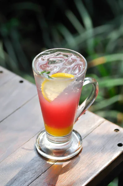 Lemon Soda Tonic Soda Lime Slice Punch — Stock Photo, Image