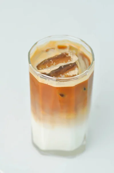 Kaffee Eiskaffee Oder Eiskaffee Oder Eismokka Auf Weißem Hintergrund — Stockfoto