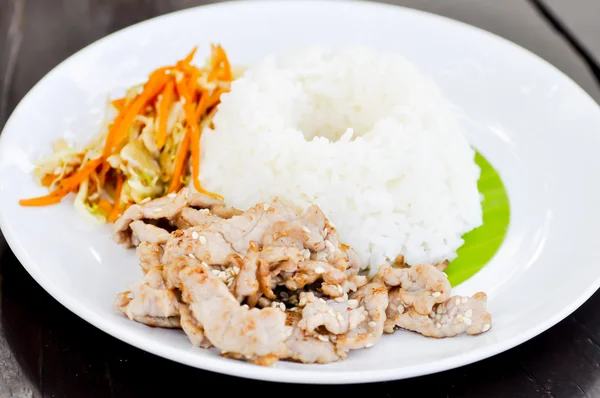 韓国産豚肉ご飯、ご飯と豚肉、チャーシューごはん — ストック写真
