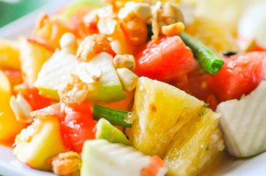 meyve salatası