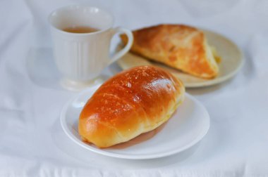 Shio Pan, Salzstangerl ekmeği ya da Avusturya ekmeği ya da Japon ekmeği.