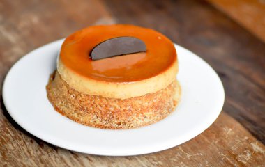 muhallebi, kremalı pasta, panna cotta