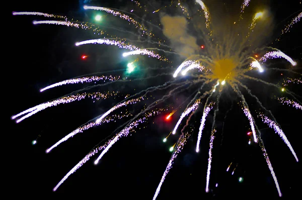 Fuegos artificiales, fuegos artificiales, galleta de fuego — Foto de Stock