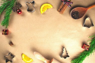 Noel ve yeni yıl afişlerinde yazmak için yer var. Noel tatili geçmişi