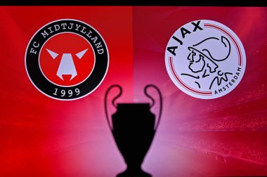 NYN, SVISS, Kasım 2. 2020: Midtjylland, Ajax Amsterdam 'a karşı. Futbol UEFA Şampiyonlar Ligi 2021 Grup Stage maçı. UCL Kupa silueti, arka planda kulüp işareti