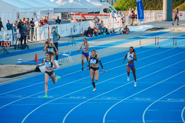 Samorin Eslovenia June 2021 Pista Campo Corrida Profissional Atleta Feminina — Fotografia de Stock