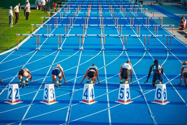 Samorin Eslovenia June 2021 Pista Campo Corrida Profissional Atleta Feminina — Fotografia de Stock