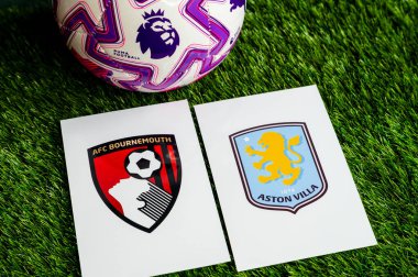 LONDON, UNITED KINGDOM, FEBRUARY 23, 2026: AFC Bournemouth - Aston Villa Premier Ligi maçı, yemyeşil sahada resmi maç topu, fotokopi alanı olan duvar kağıdı.