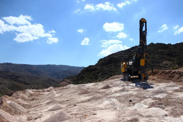 Perforación en roca — Foto de Stock