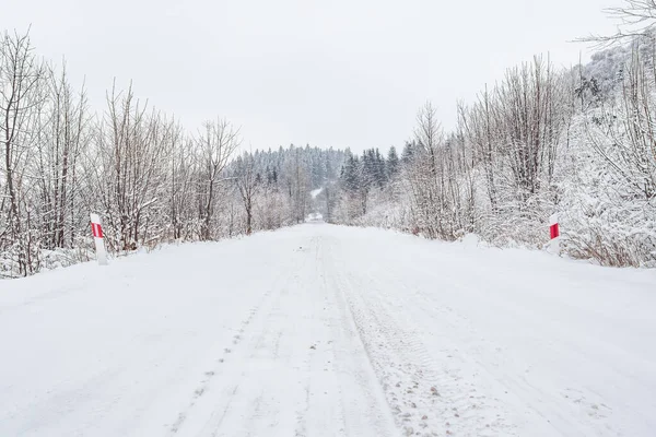 Winter Landscape Snow Covered Trees Mountain Road Sudetes Covered White — Stock Photo, Image