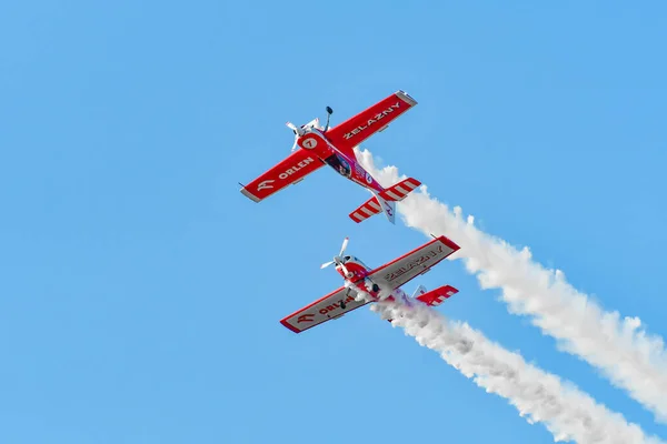 Leszno Polonia Junio 2021 Zelazny Aerobatic Team Zlin 50Ls Actuó — Foto de Stock