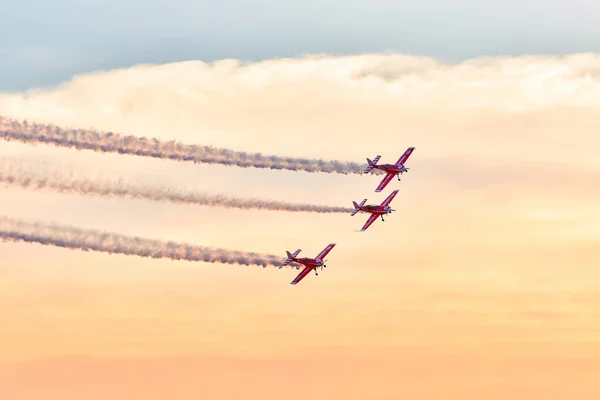 Leszno Lengyelország Június 2021 Zelazny Aerobatic Team Zlin 50Ls Fellépett — Stock Fotó