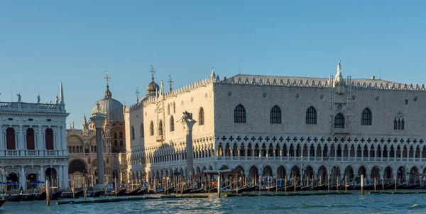 Objev Města Benátky Jeho Malých Kanálů Romantických Uliček Itálie — Stock fotografie