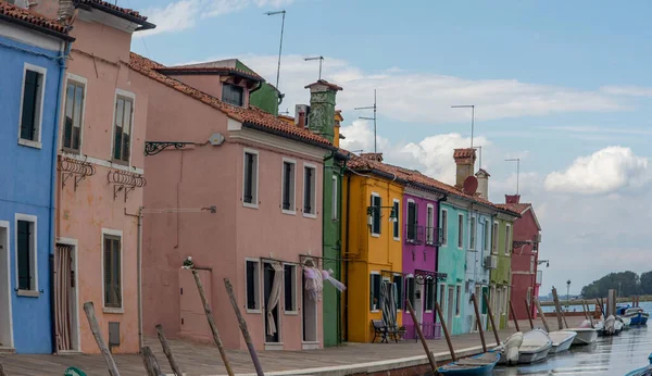 Felfedezése Város Velence Burano Kis Csatornák Romantikus Sikátorok Olaszország — Stock Fotó