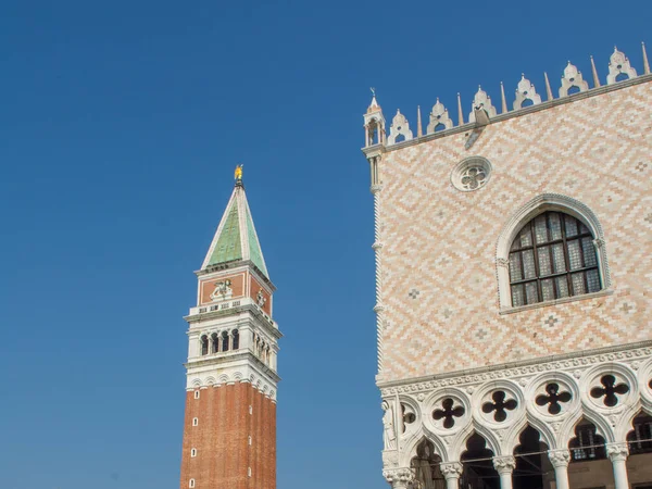 Ontdekking Van Stad Venetië Haar Kleine Grachten Romantische Steegjes Italië — Stockfoto