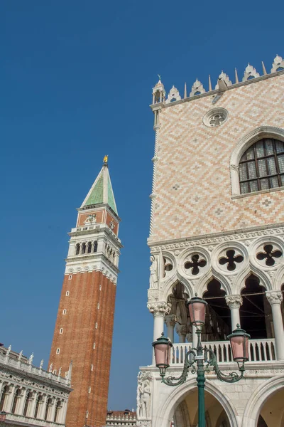 Ontdekking Van Stad Venetië Haar Kleine Grachten Romantische Steegjes Italië — Stockfoto