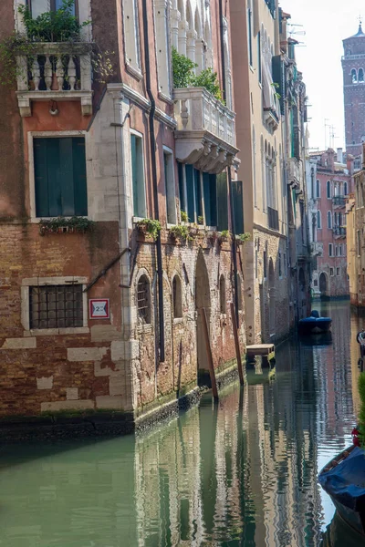 Descubrimiento Ciudad Venecia Sus Pequeños Canales Callejones Románticos Italia — Foto de Stock