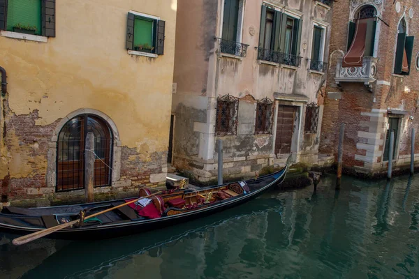 Descubrimiento Ciudad Venecia Sus Pequeños Canales Callejones Románticos Italia — Foto de Stock