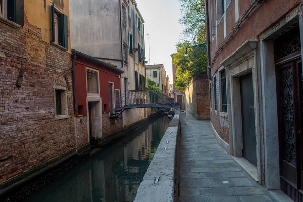 Descubrimiento Ciudad Venecia Sus Pequeños Canales Callejones Románticos Italia — Foto de Stock