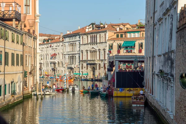 Discovery City Venice Its Small Canals Romantic Alleys Italy — Stock Photo, Image