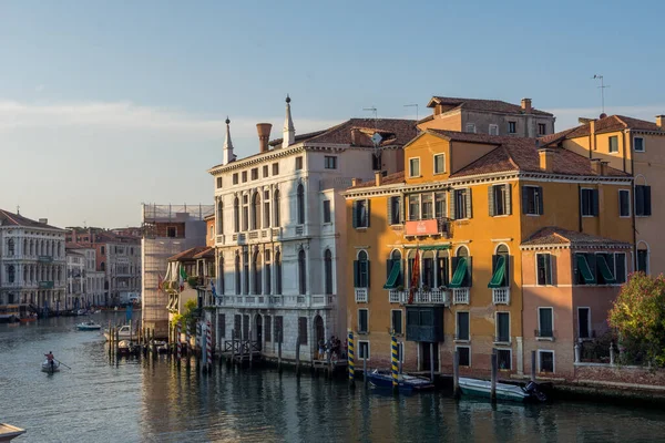 Descubrimiento Ciudad Venecia Sus Pequeños Canales Callejones Románticos Italia — Foto de Stock