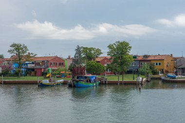 Venedik şehri, Burano ve onun küçük kanalları ve romantik sokakları, İtalya