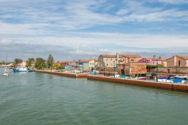 Venedik şehri, Burano ve onun küçük kanalları ve romantik sokakları, İtalya