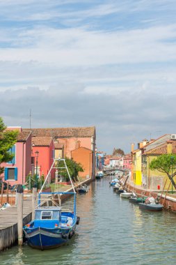 Venedik şehri, Burano ve onun küçük kanalları ve romantik sokakları, İtalya