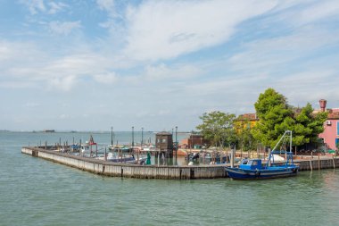 Venedik şehri, Burano ve onun küçük kanalları ve romantik sokakları, İtalya