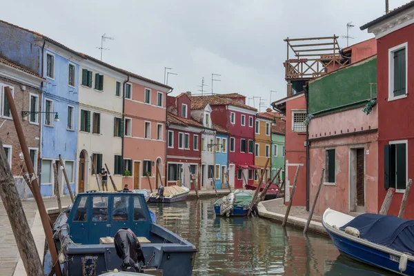 Felfedezése Város Velence Burano Kis Csatornák Romantikus Sikátorok Olaszország — Stock Fotó