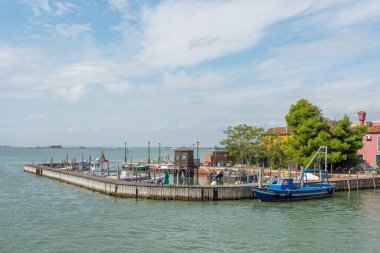 Venedik şehri, Burano ve onun küçük kanalları ve romantik sokakları, İtalya