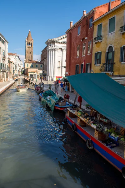 Discovery City Venice Its Small Canals Romantic Alleys Italy — Stock Photo, Image